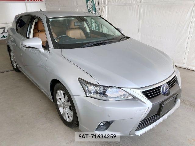 Lexus CT 2015-10 2447190-0