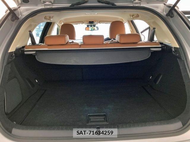 Lexus CT 2015-10 2447190-10