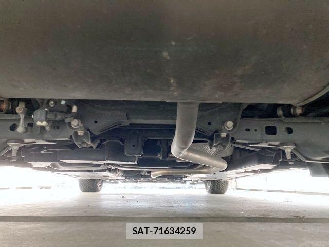 Lexus CT 2015-10 2447190-12