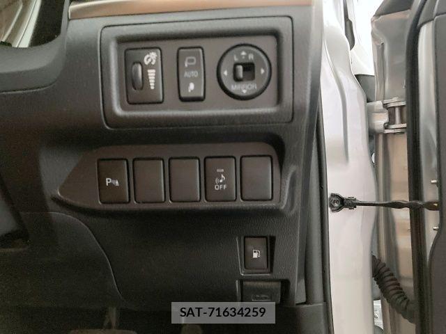 Lexus CT 2015-10 2447190-24