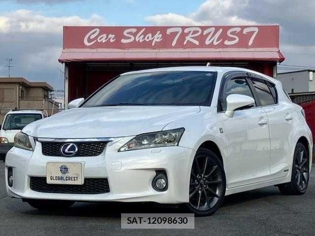 Lexus CT 2013-02 2668639-0