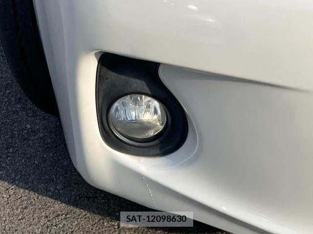 Lexus CT 2013-02 2668639-25