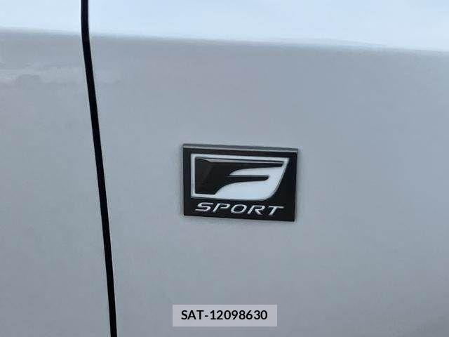 Lexus CT 2013-02 2668639-26
