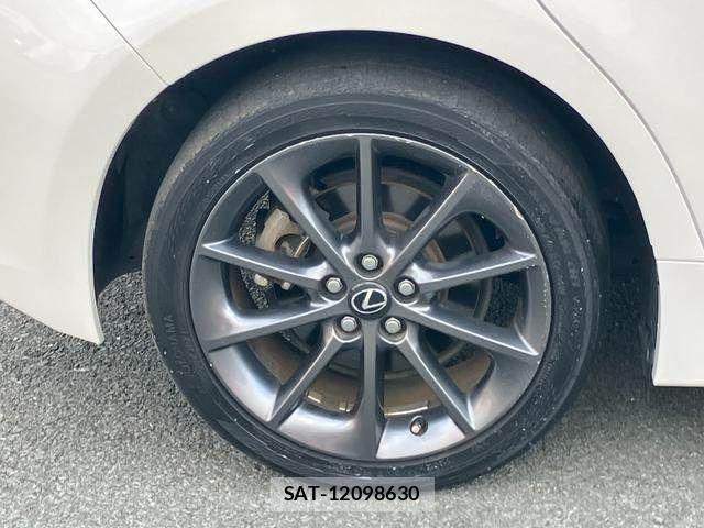 Lexus CT 2013-02 2668639-7