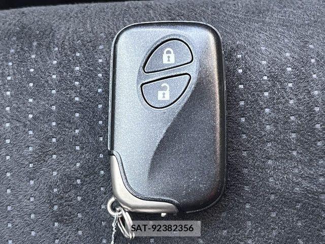 Lexus CT 2013-02 2668638-23
