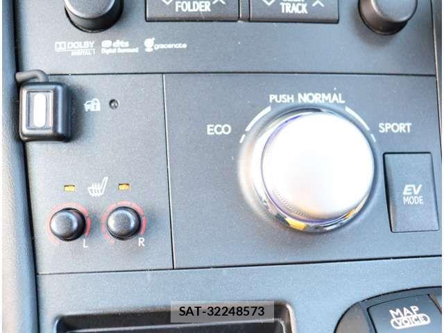 Lexus CT 2011-07 3377672-12