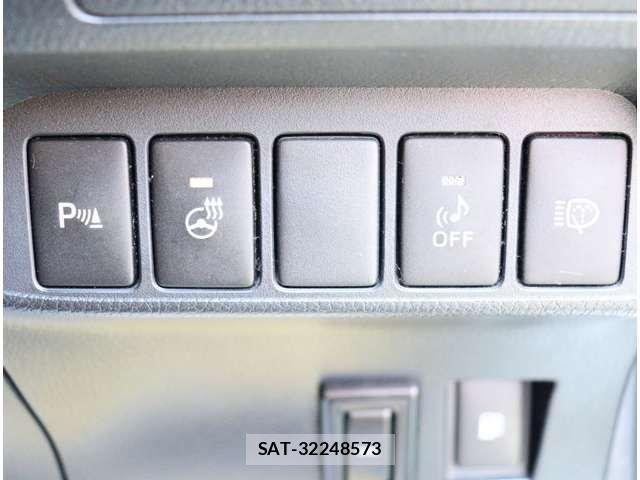 Lexus CT 2011-07 3377672-17