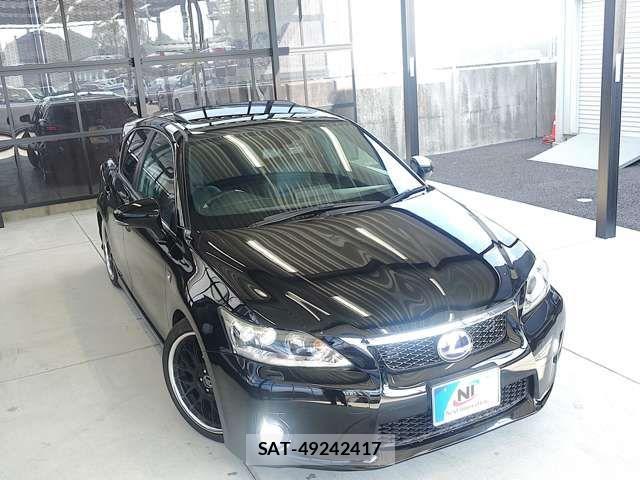 Lexus CT 2011-12 4241748-12