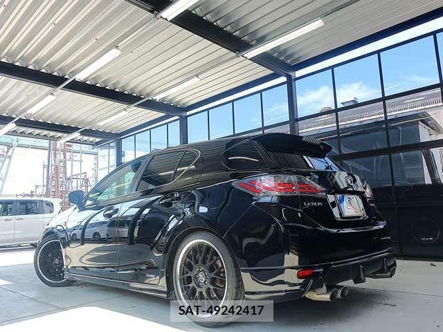 Lexus CT 2011-12 4241748-14