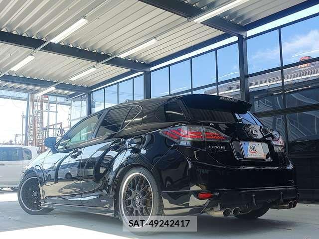 Lexus CT 2011-12 4241748-16