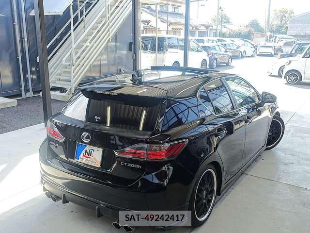 Lexus CT 2011-12 4241748-7