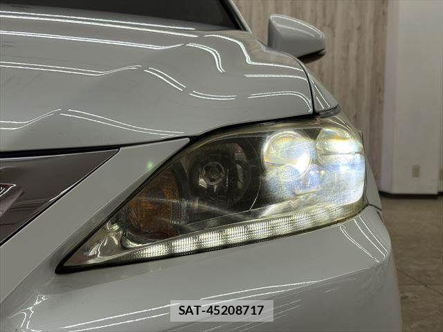 Lexus CT 2011-10 4595309-10