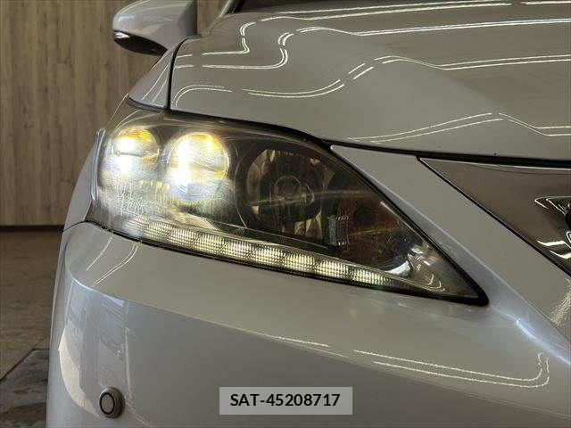 Lexus CT 2011-10 4595309-29