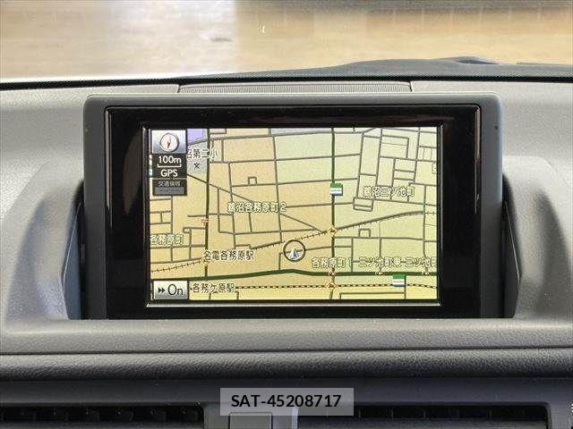 Lexus CT 2011-10 4595309-3