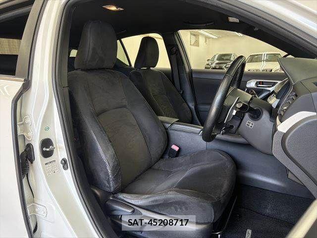 Lexus CT 2011-10 4595309-6
