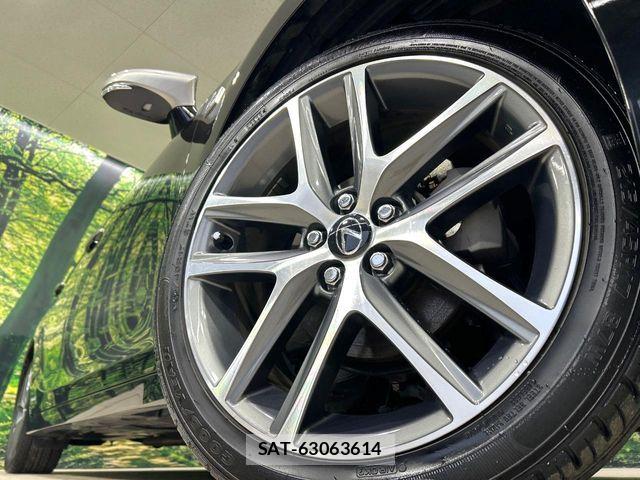 Lexus CT 2015-06 4963906-12