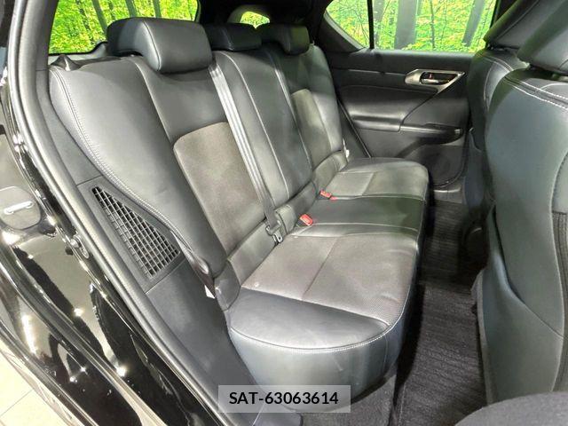Lexus CT 2015-06 4963906-8
