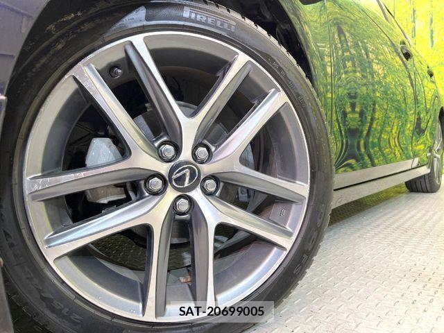 Lexus CT 2015-07 5870759-12