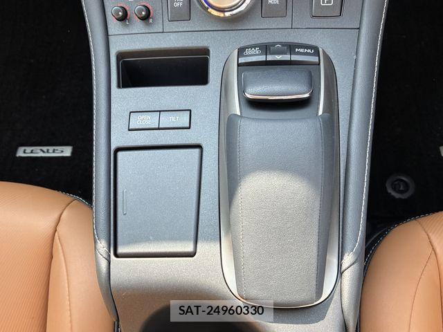 Lexus CT 2015-06 5870767-15
