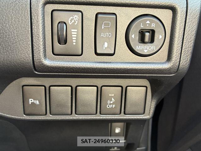 Lexus CT 2015-06 5870767-17