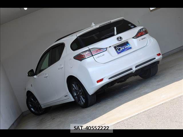 Lexus CT 2011-11 5870775-10
