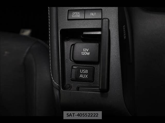 Lexus CT 2011-11 5870775-16