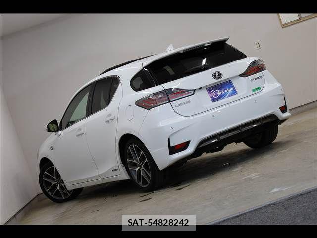 Lexus CT 2014-11 5870768-10