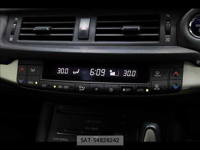 Lexus CT 2014-11 5870768-14