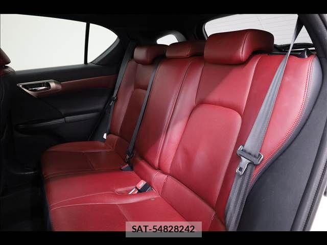 Lexus CT 2014-11 5870768-18