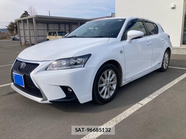 Lexus CT 2015-06 5870758-2