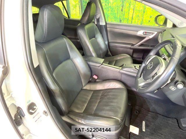 Lexus CT 2013-03 6073564-7