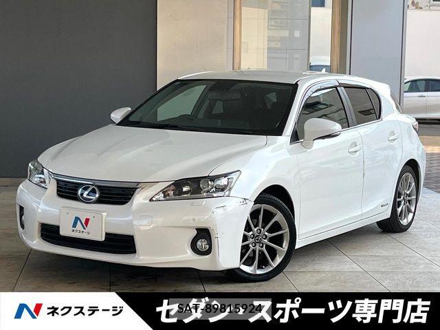 Lexus CT 2013-12 6216325-0