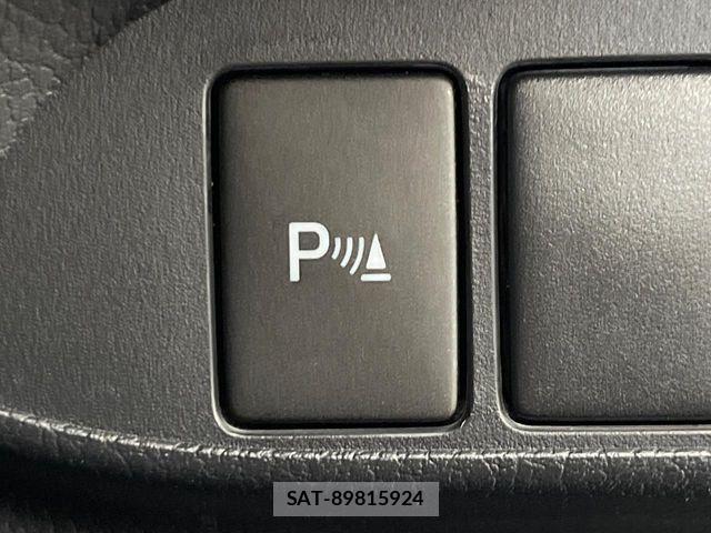 Lexus CT 2013-12 6216325-3