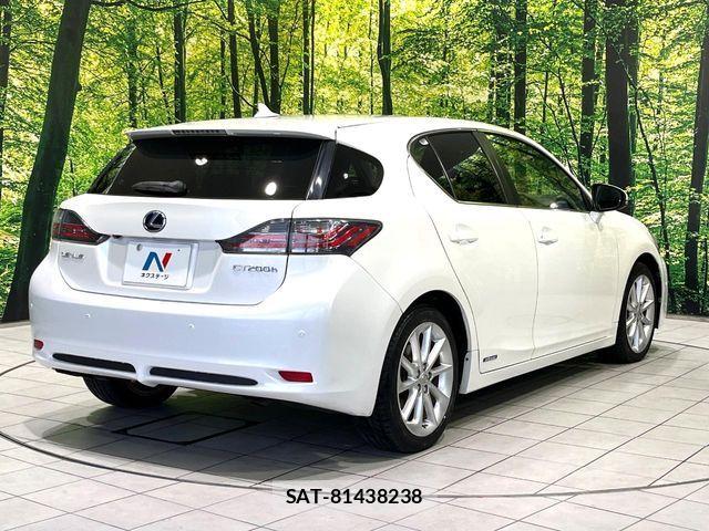 Lexus CT 2011-09 6264797-17