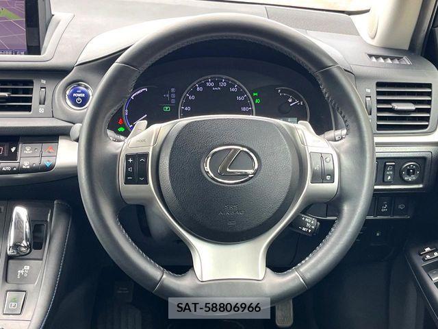 Lexus CT 2013-05 6612762-10