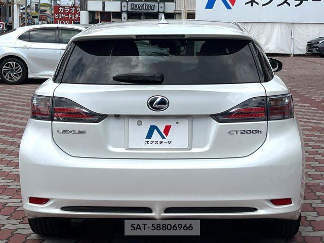 Lexus CT 2013-05 6612762-14