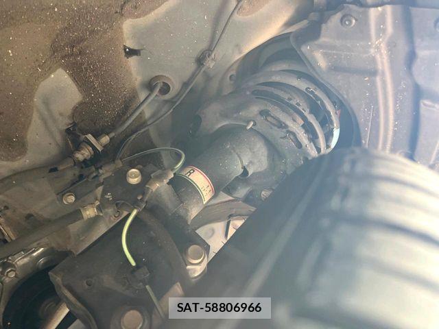 Lexus CT 2013-05 6612762-19