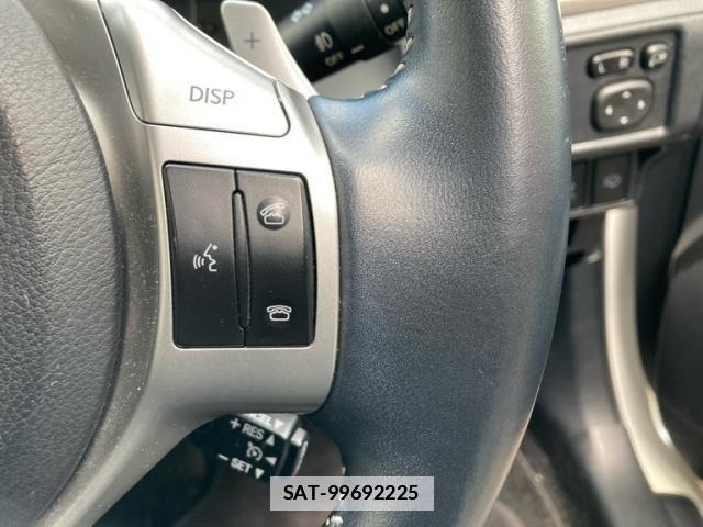 Lexus CT 2012-02 6612763-14