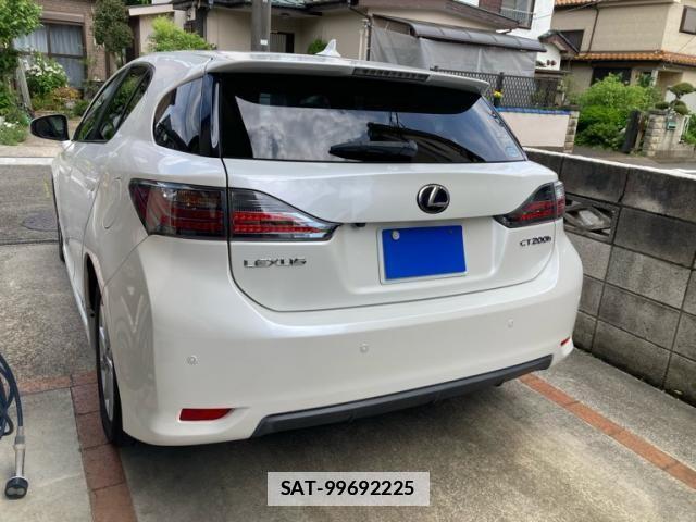 Lexus CT 2012-02 6612763-6