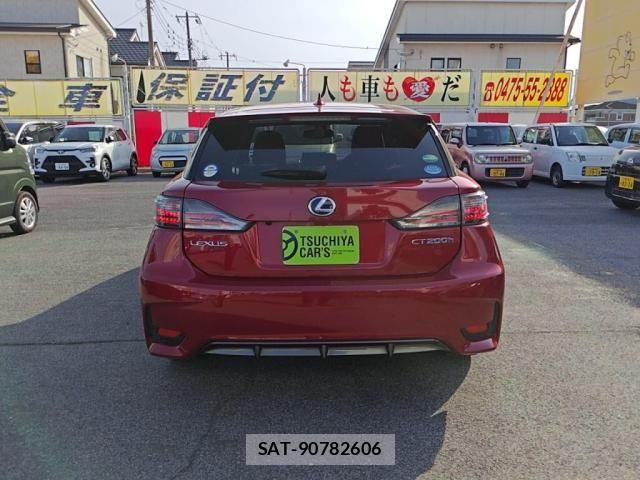 Lexus CT 2017-06 6676641-10