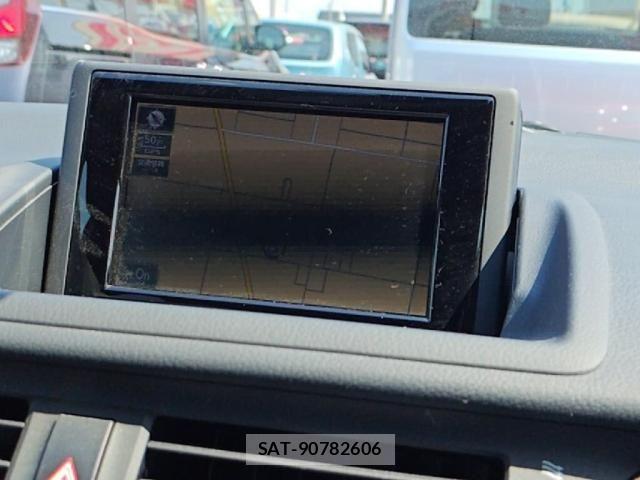 Lexus CT 2017-06 6676641-12