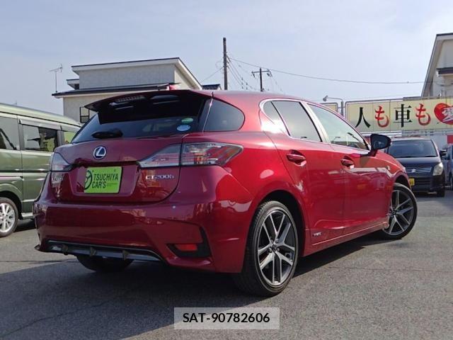 Lexus CT 2017-06 6676641-1