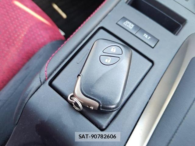 Lexus CT 2017-06 6676641-19