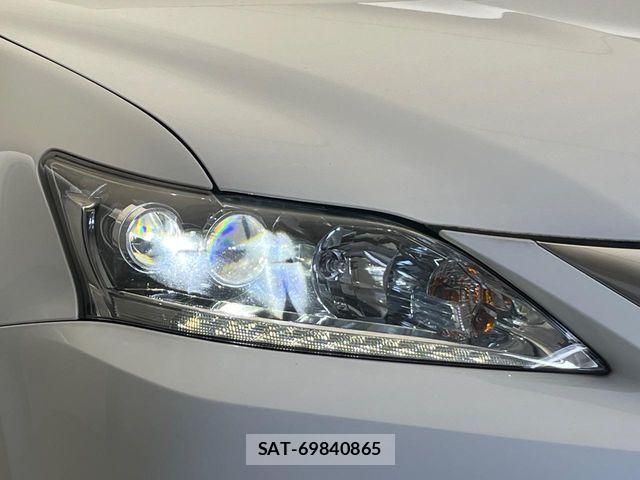 Lexus CT 2015-02 6815674-9