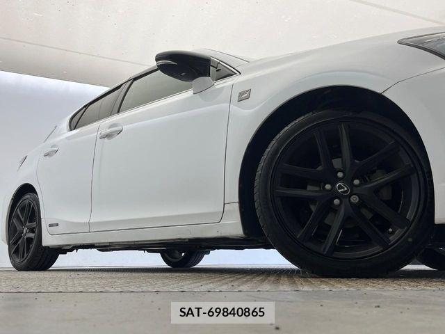 Lexus CT 2015-02 6815674-3