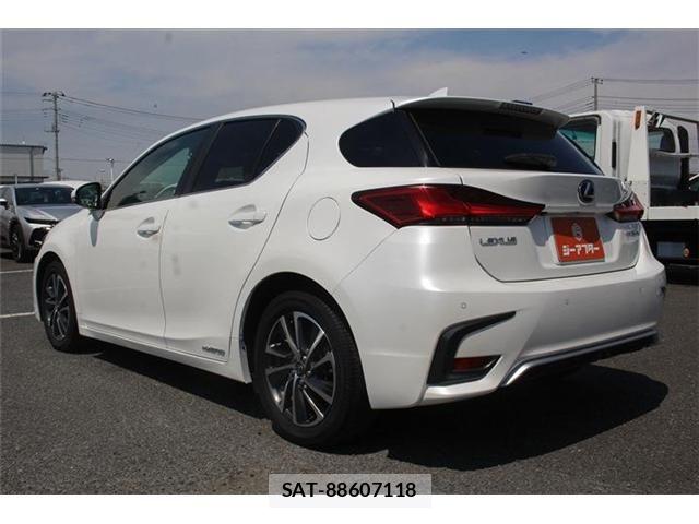 Lexus CT 2020-02 6907634-11