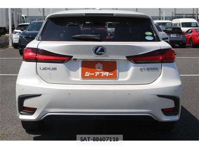 Lexus CT 2020-02 6907634-12
