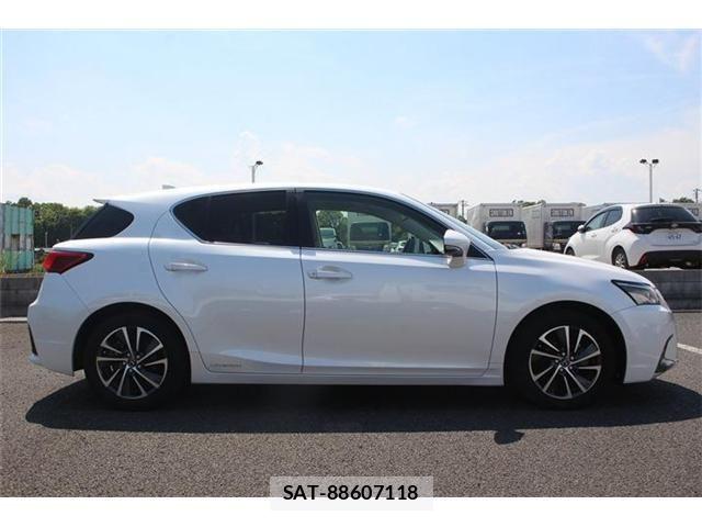 Lexus CT 2020-02 6907634-14