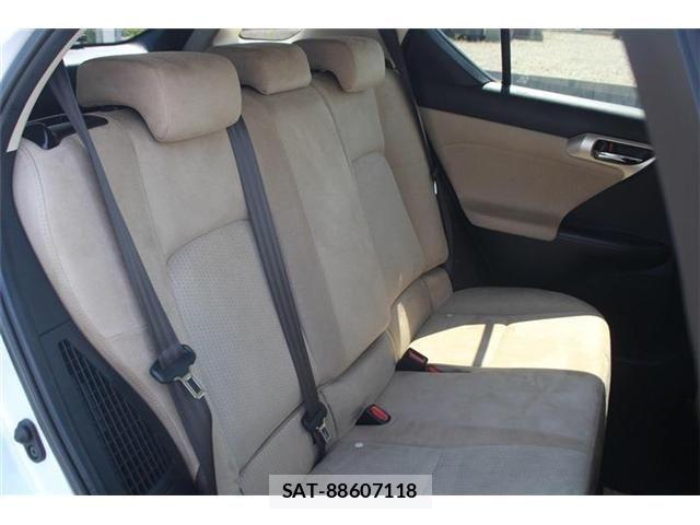 Lexus CT 2020-02 6907634-22