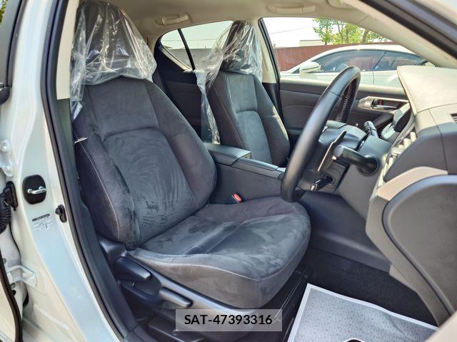Lexus CT 2022-07 6907632-11
